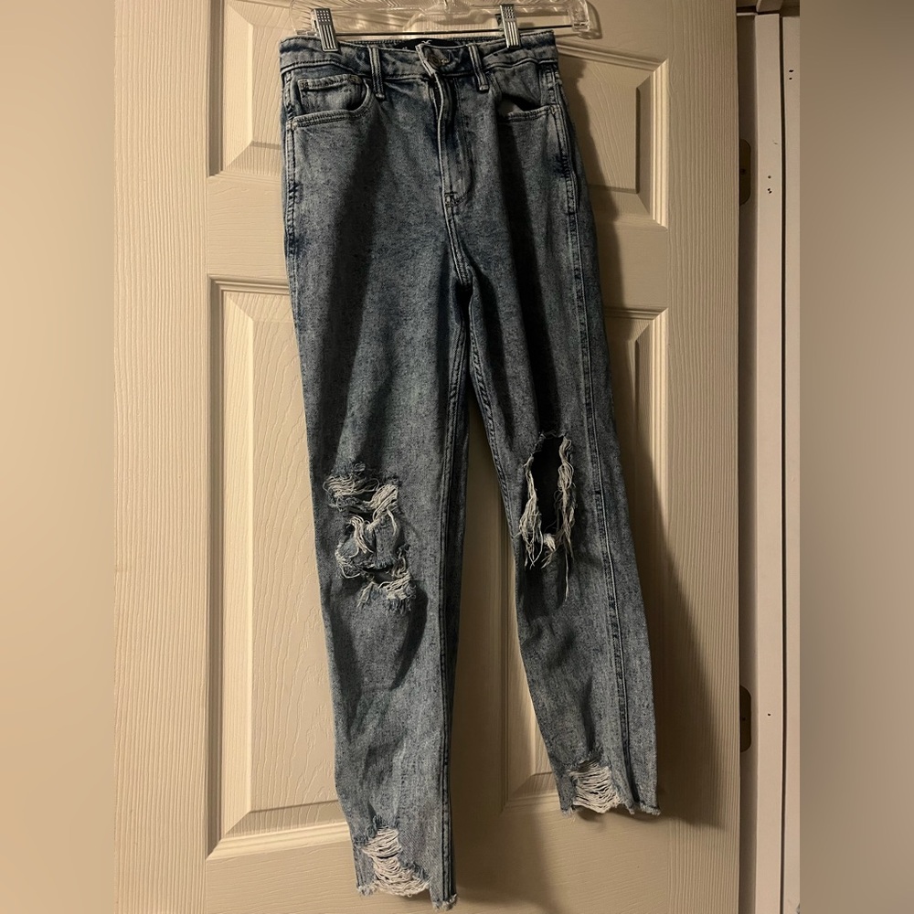 EUC - Hollister sz 3 reg. Distressed mom Jeans - Bundle and save!